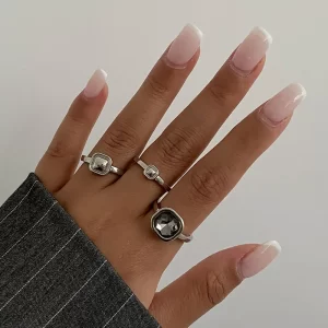 Fashion Grey Crystal Geometric Ring Women Design Silver Color Square Finger Rings Asymmetrical Zircon Daily Wear Jewelry Gifts